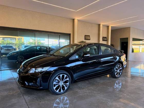 HONDA CIVIC 2.0 LXR 16V FLEX 4P AUTOMÁTICO HONDA CIVIC 2.0 LXR 16V FLEX 4P AUTOMÁTICO